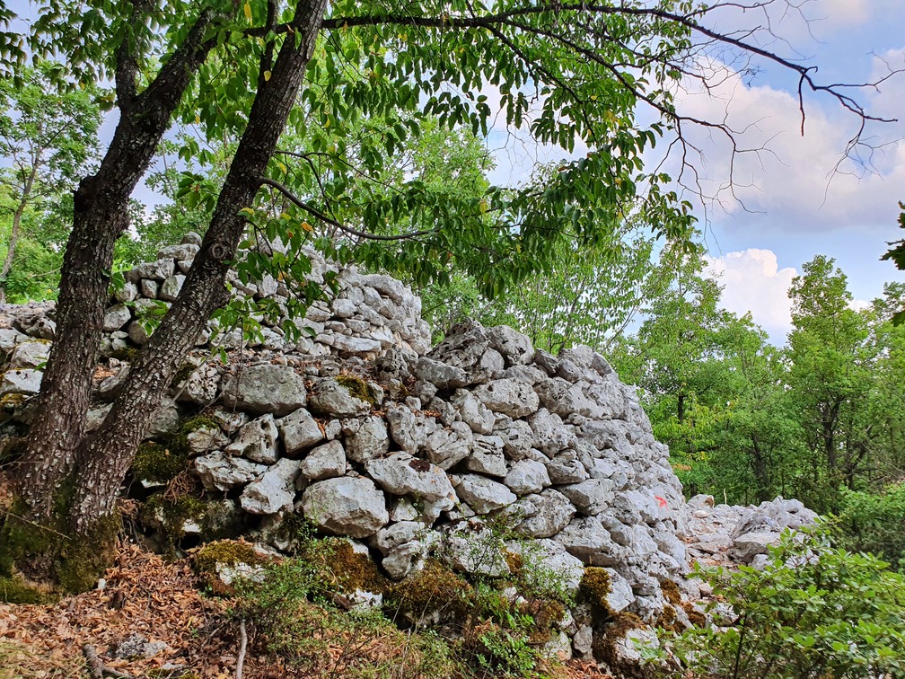 capanna di pietra